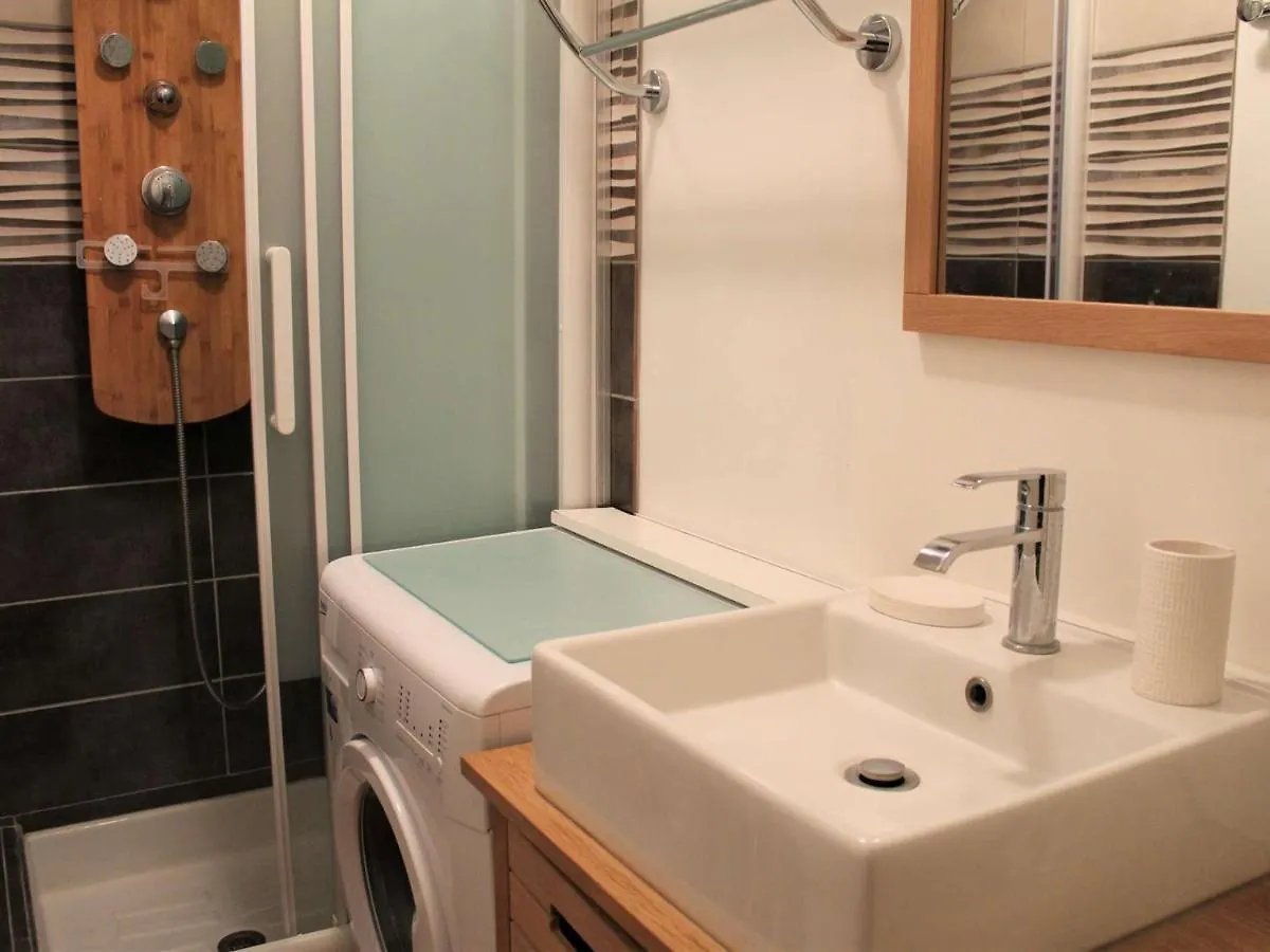 Studio Cabine & Coin Montagne Avec Balcon, 4 Couchages, A 100M Des Pistes - Vars - Fr-1-330B-122 Apartment France